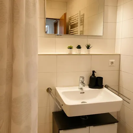 Modern With Balcony & Feel-good Flair * Ulm